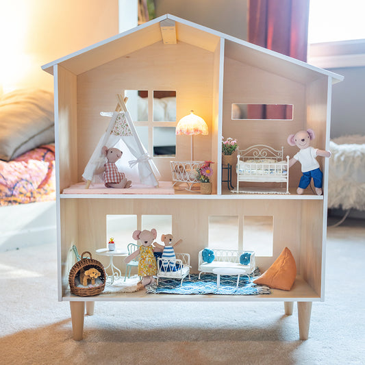 Whiskerwood Hollow Deluxe Wooden Dollhouse